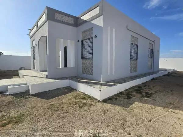 Villa neuve (fin de construction prévue en 2025)