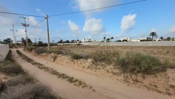 Terrain Vue Mer à Saisir 2 500 m² 400 mètres de la mer